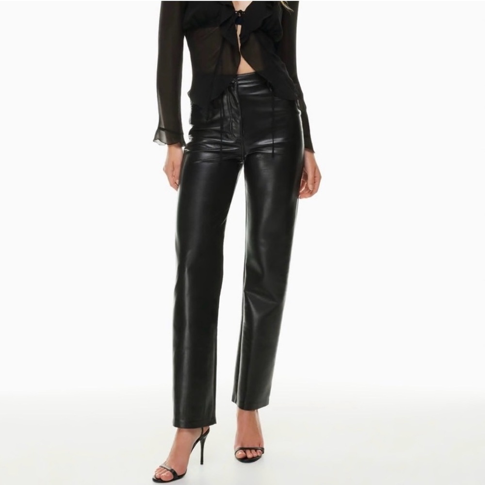 Wilfred Aritzia Black Pants Faux Leather Melina Women’s Straight Leg Size 4 Chic